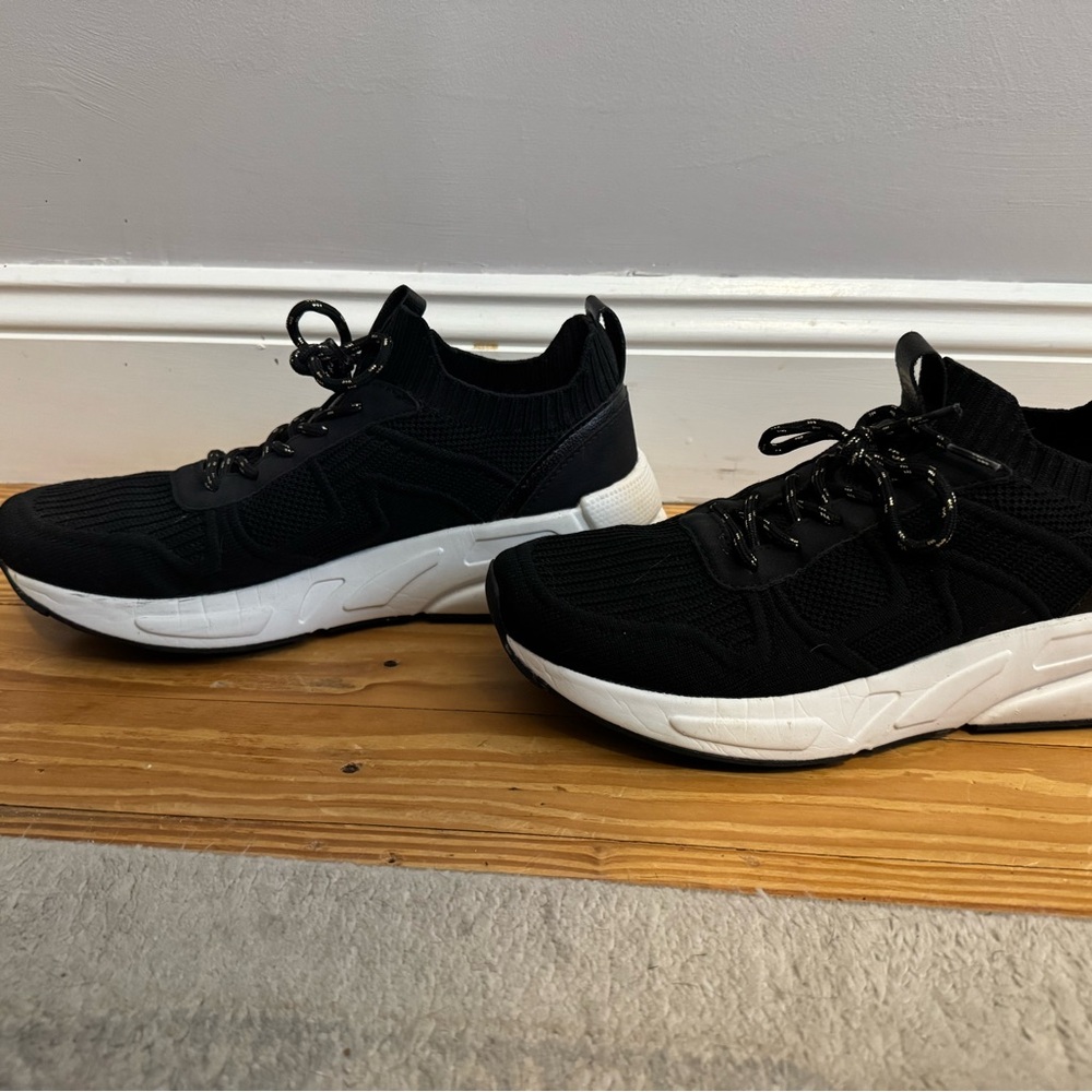 Fabletics Black and White Athletic Shoes